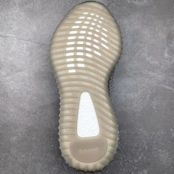 Adidas BOOST yeezy Sports men's shoes - Picture 3 of 4